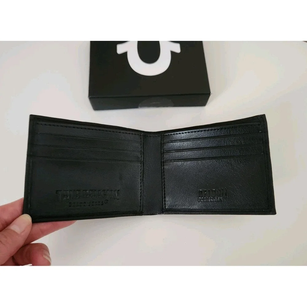 True Religion Genuine Leather RFID Blocking men's Wallet Black‎